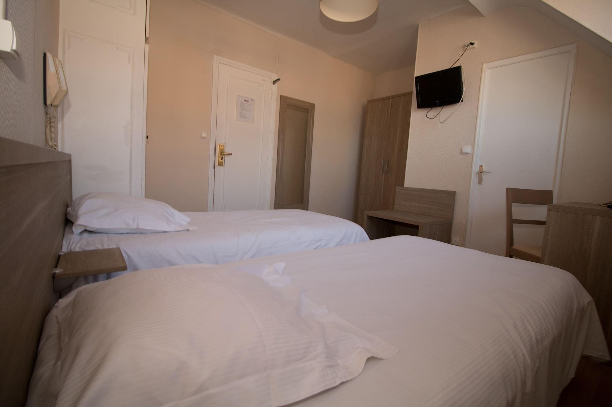 Hotel Pacific Calais Exterior photo